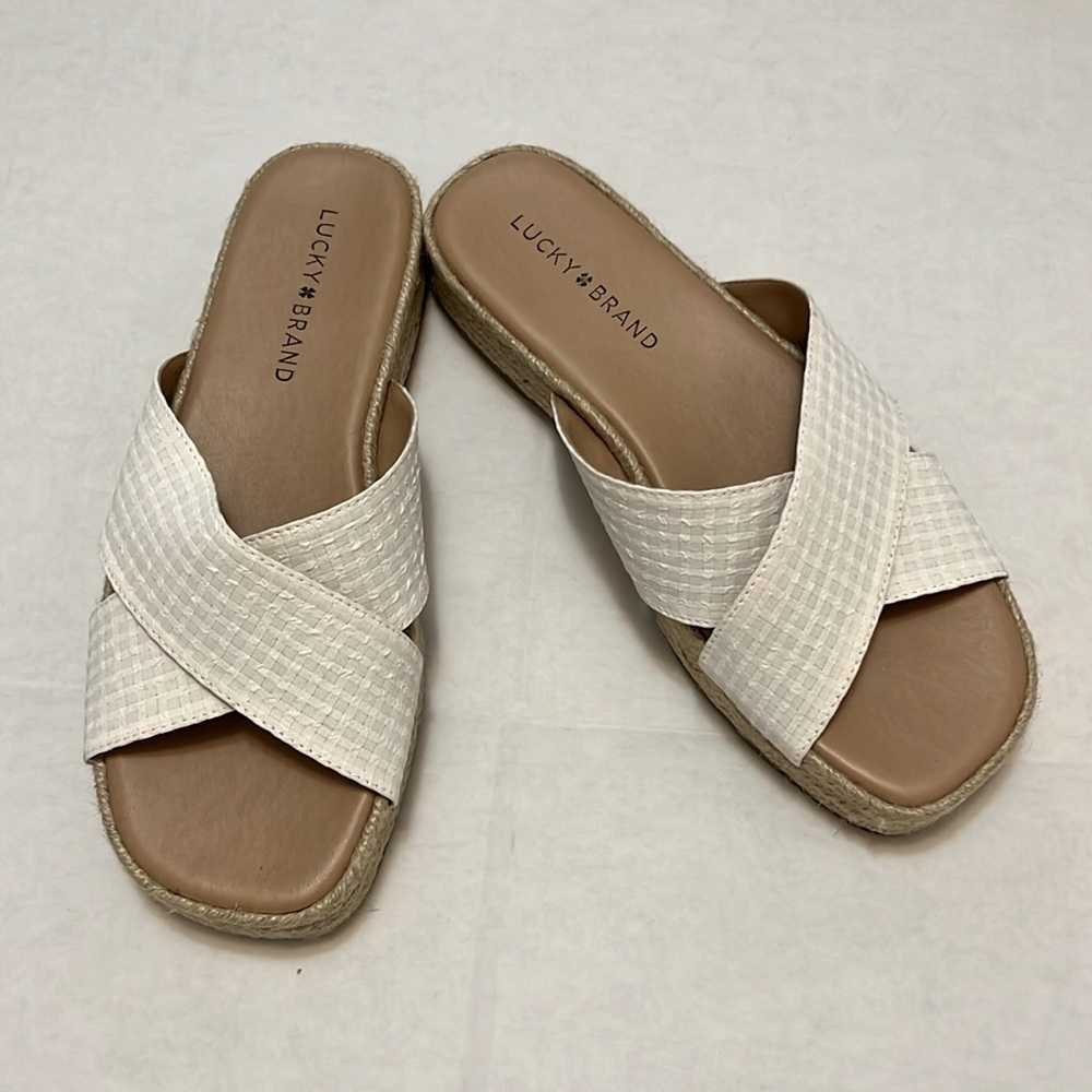 Lucky Brand Gayte White Slide Sandals size 6.5 - Picture 2 of 6